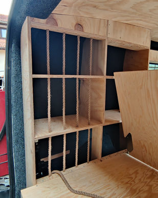 placard en corde pour van