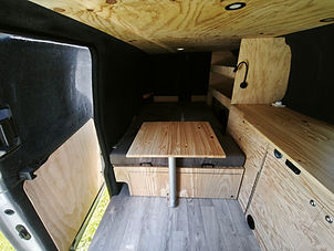 Aménagement d'un Ford Transit Custom par Tikavan - vue de l'interieur