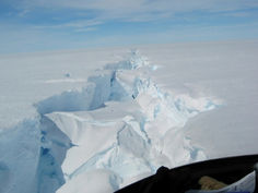 Giant Iceberg Breaks Away From Antarctic Ice Shelf