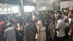 Border System Failure Strands Thousands at Malaysia-Singapore Checkpoints