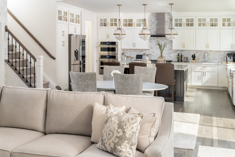 Huntingdon Valley, PA: Transitional Open Concept