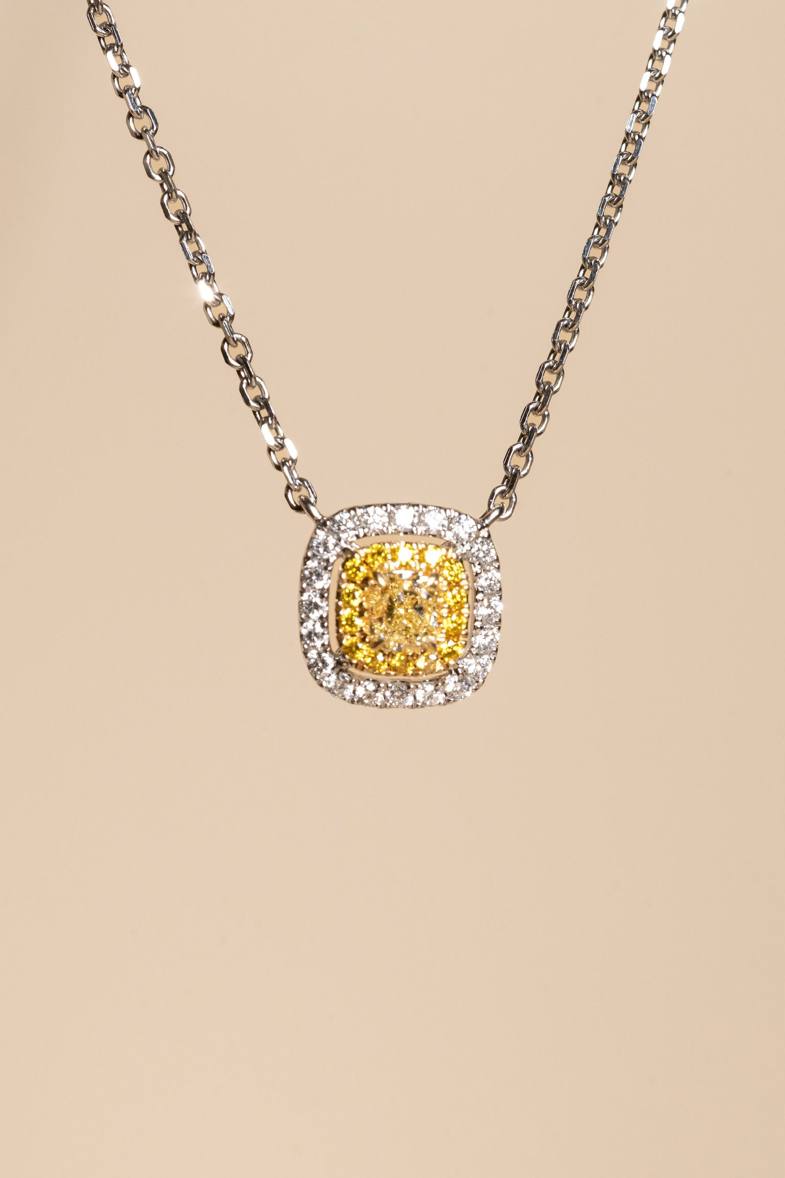 18金WYGイエロークッションHALOネックレス