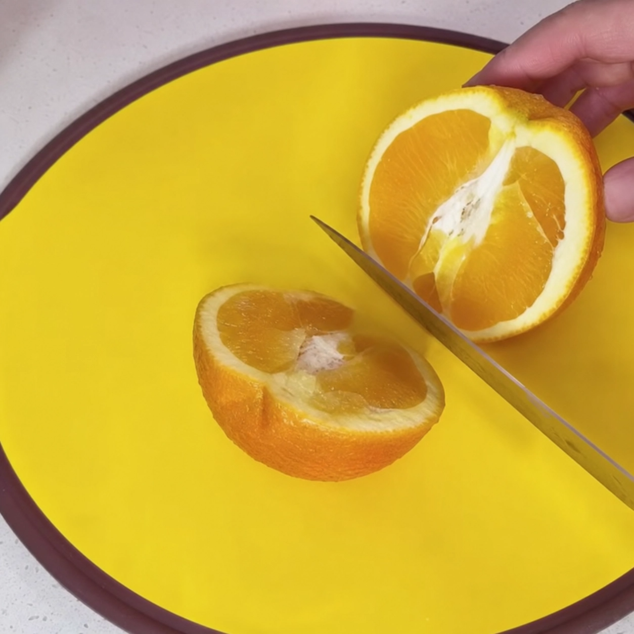 Round Cutting Board With Non-Slip Base For Kitchen Use
