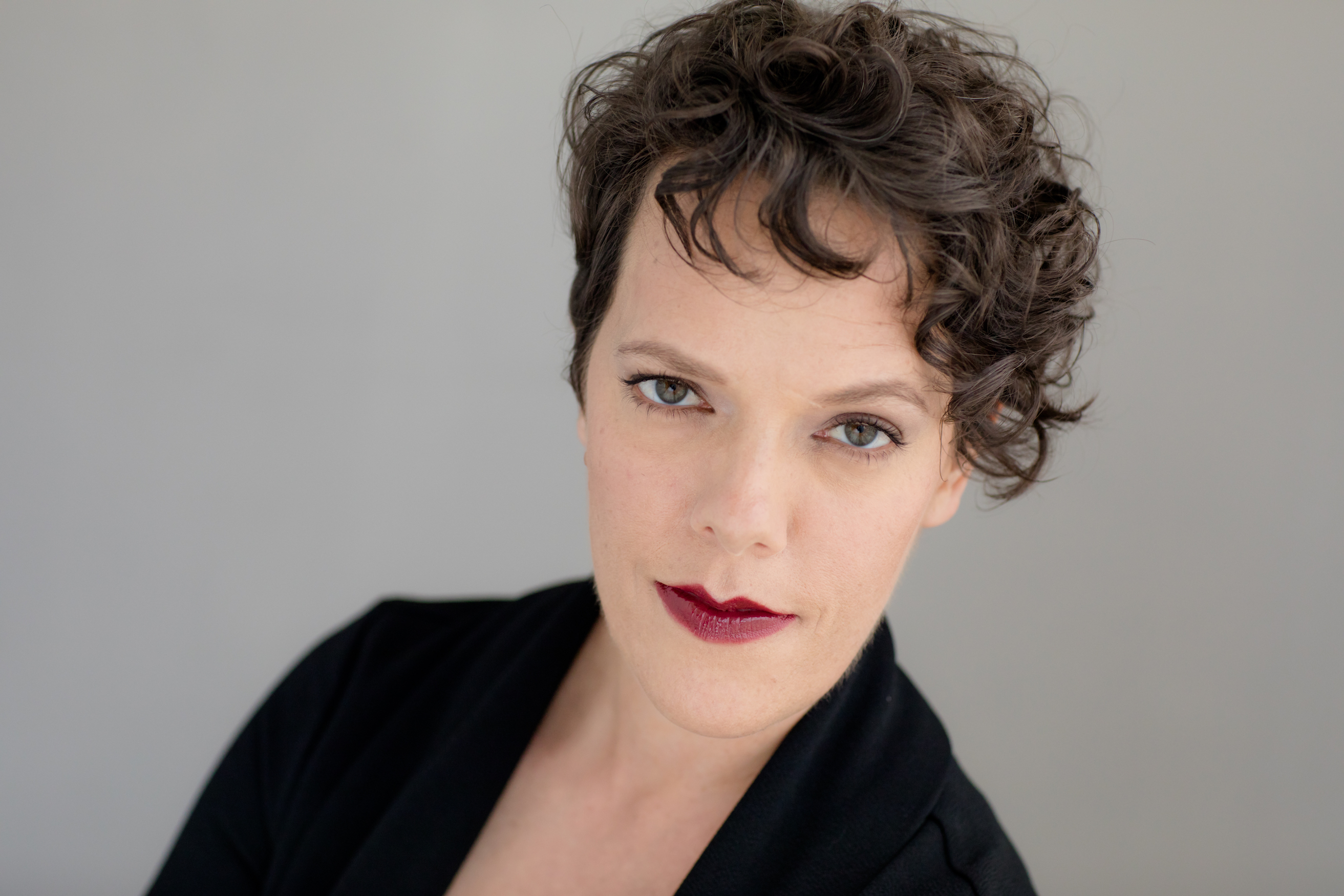 Amanda Bruton Headshot_7_Small