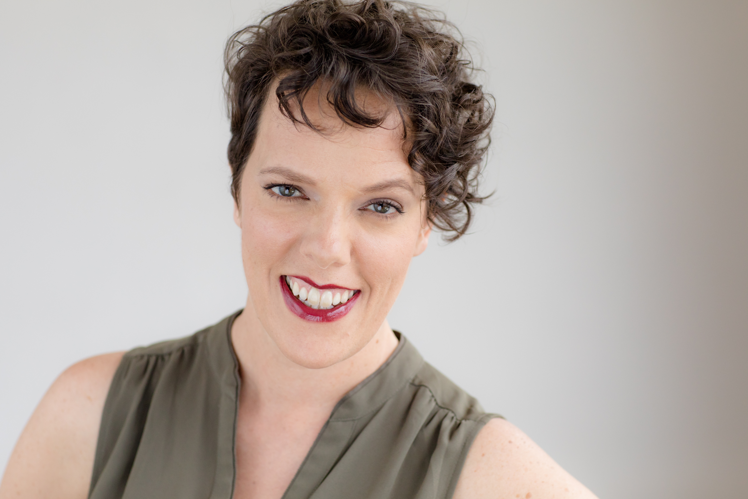 Amanda Bruton Headshot_6_Small