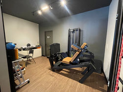 SALA DE MUCULAÇÃO E CONSULTORIO