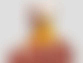 Mueve la caja torácica y estira