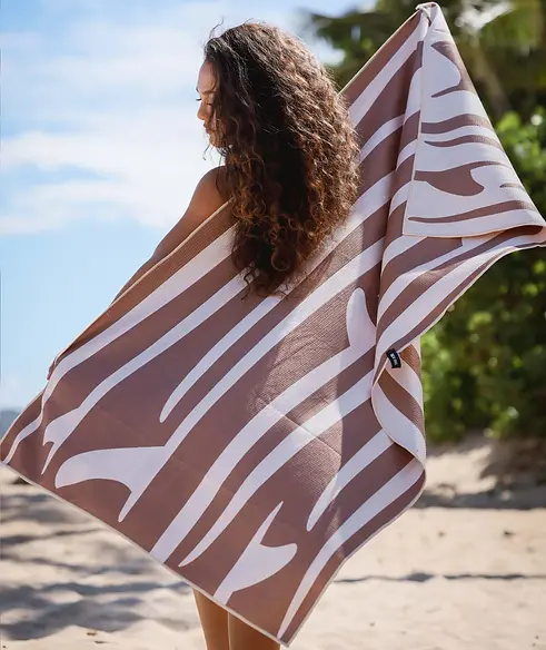 TAG ALOHA TOWELS.webp