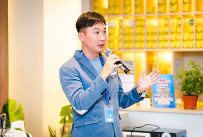 dr elson lee