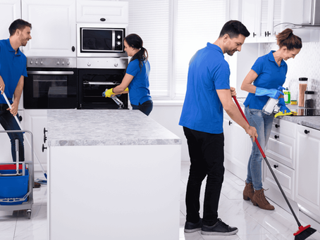 House Cleaning Tips for Real Estate Agents in Canada: When to DIY and When to Call a Pro