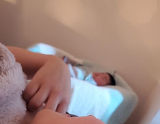 産後ママwith赤ちゃん画像.jpg