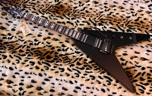 FERNANDES BSV-70 FLYING V The Function | Rics Vintage Guitars