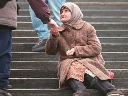 Rusia enfrenta una crisis económica profunda provocada por la guerra en Ucrania, con caída de ingresos, dependencia de China y un futuro incierto.