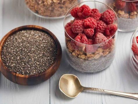 Chía: beneficios, cantidad diaria recomendada y formas sencillas de incorporarla a tu alimentación.
