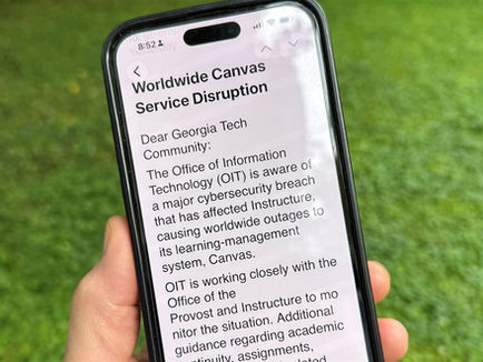 Caos Digital en las Escuelas de St. Louis: Ciberataque Paraliza Exámenes y Expone Datos de Estudiantes