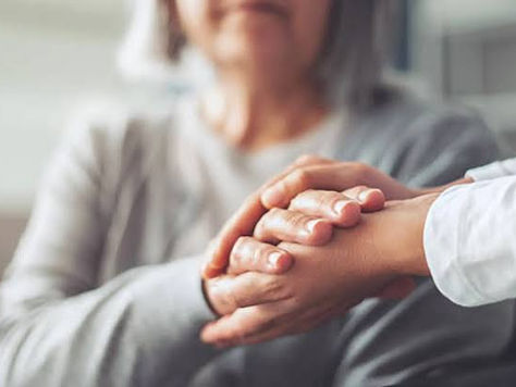 Nuevo análisis de sangre podría anticipar el riesgo de Alzheimer hasta una década antes de que aparezcan los primeros síntomas, según una investigación.