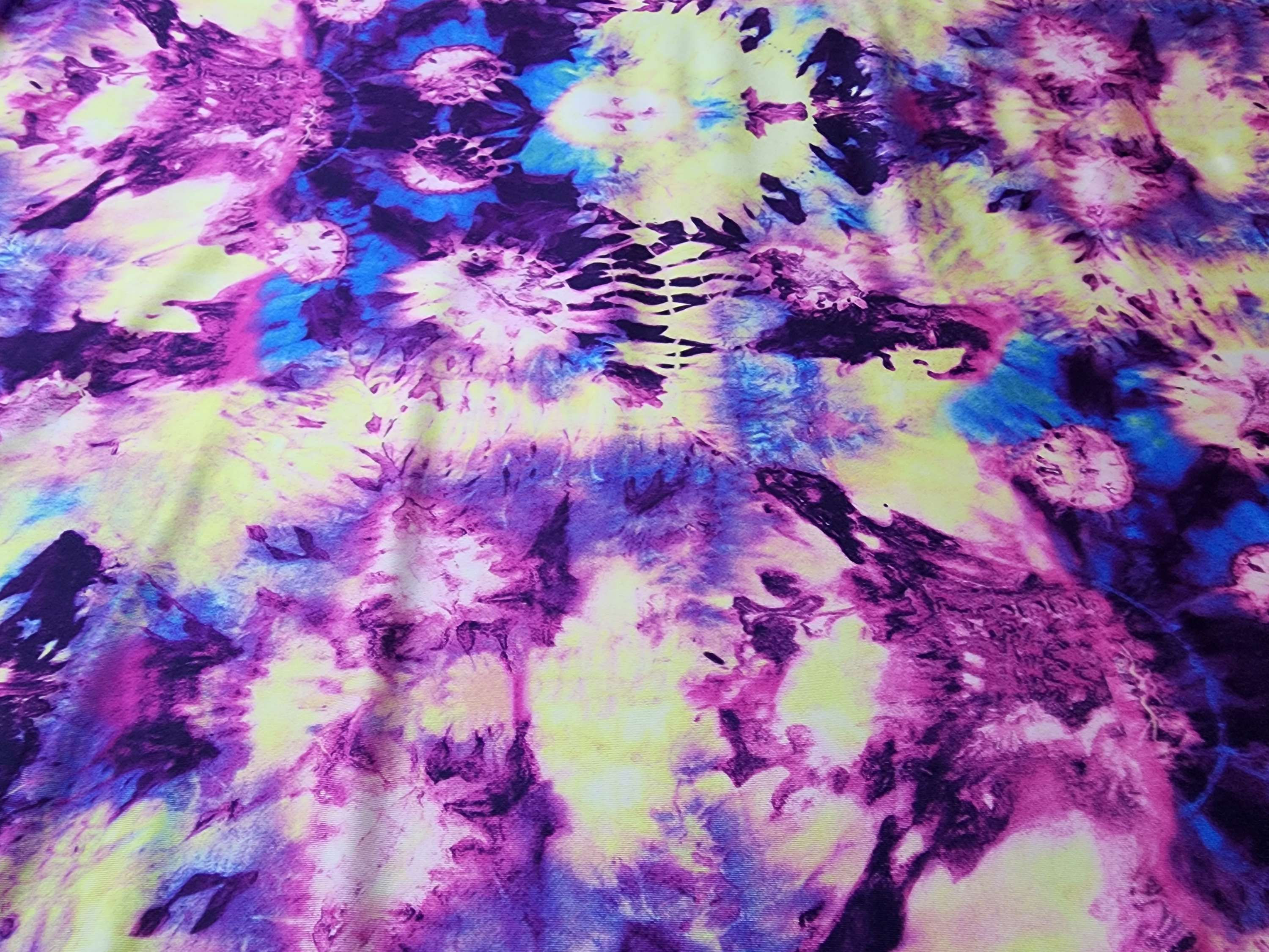 MAGENTA TIE DYE