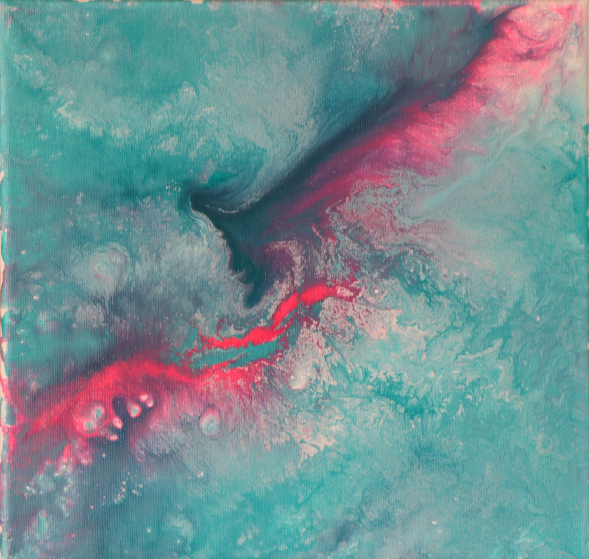 Pink Current in the Ocean