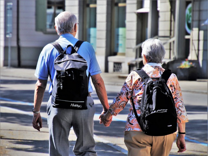 Healthy Aging for Seniors: Tips on Staying Fit and Feeling Good