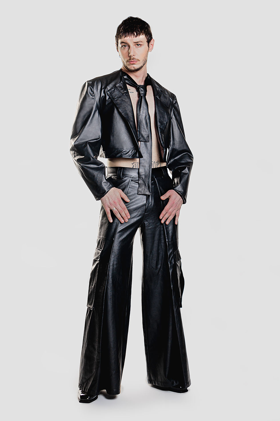 Look masculino jaqueta belt