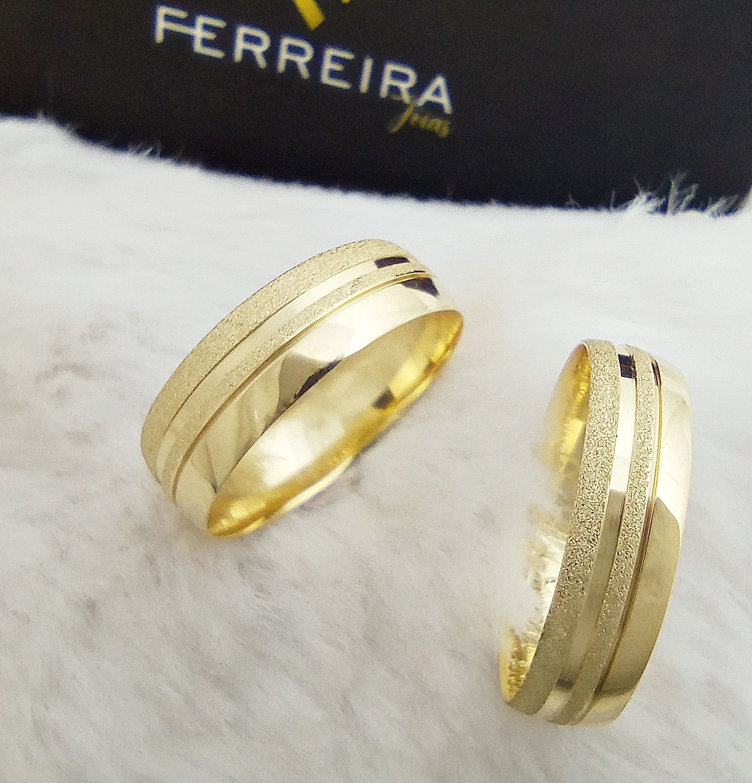 Par de alianças em Ouro 18k