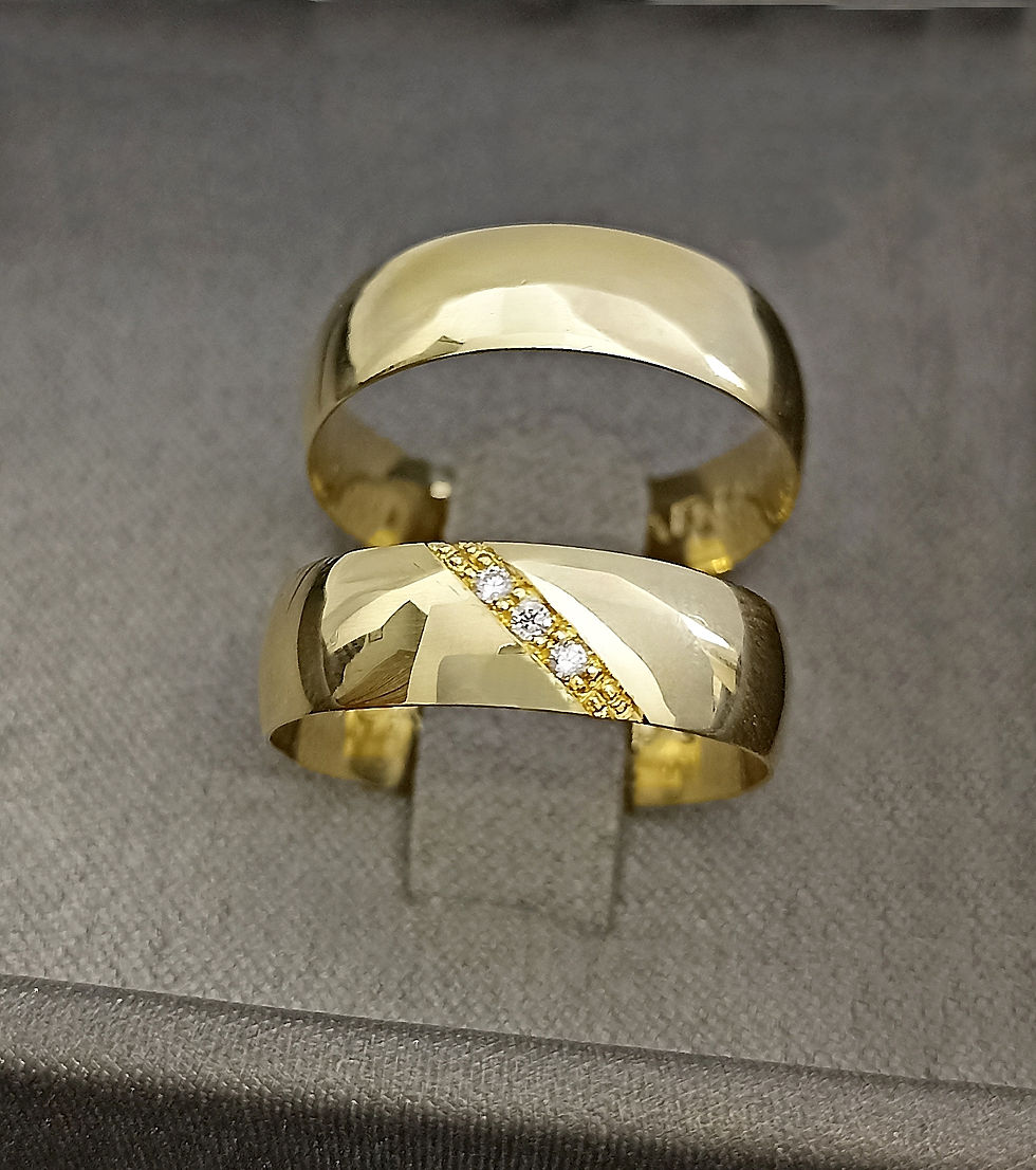 Miniatura: Par de aliança em Ouro 18k e diamantes