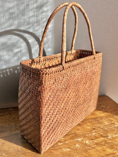 ②山葡萄　かごバッグ 高級 六角花編み 山葡萄かごバッグ 山ぶどうバッグ レディース