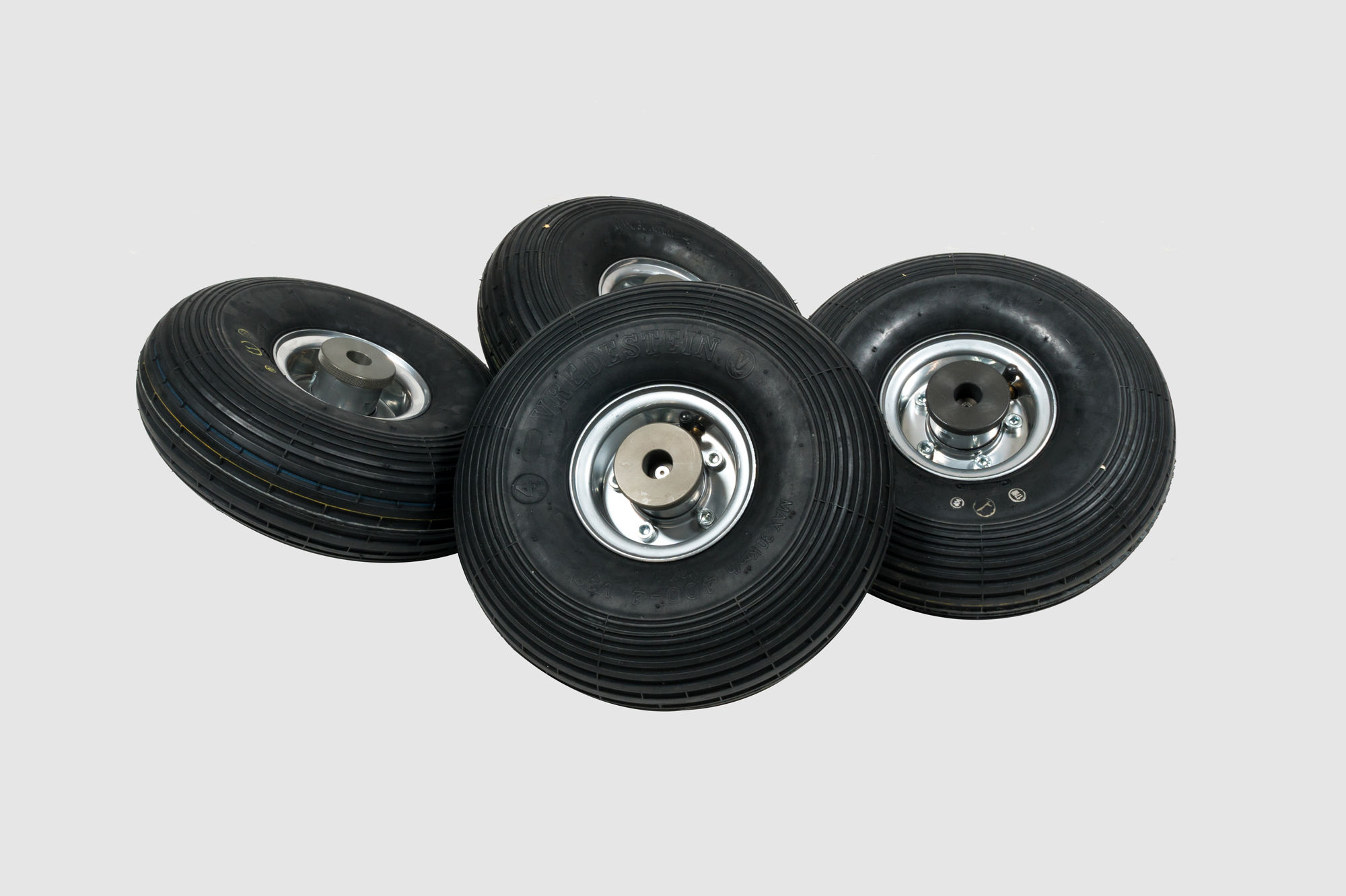 Set of Pneumatic BIG Wheels (4 pcs.)