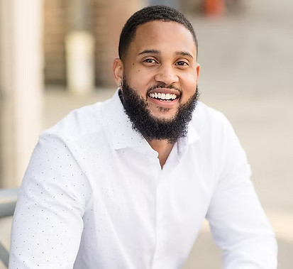 Professional photograph of Micha Murray