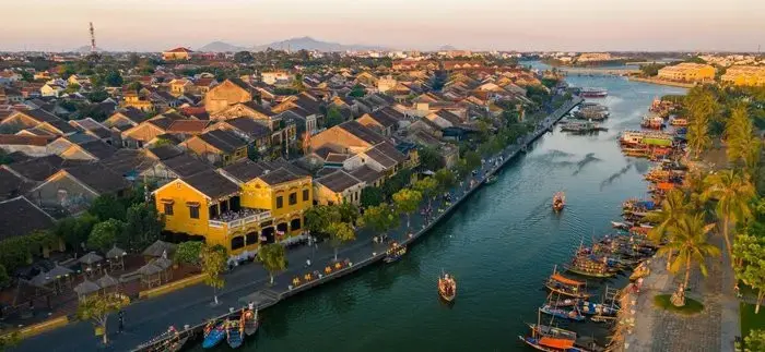 Hanoi to Da Nang: How to Travel & What to Visit in 2026