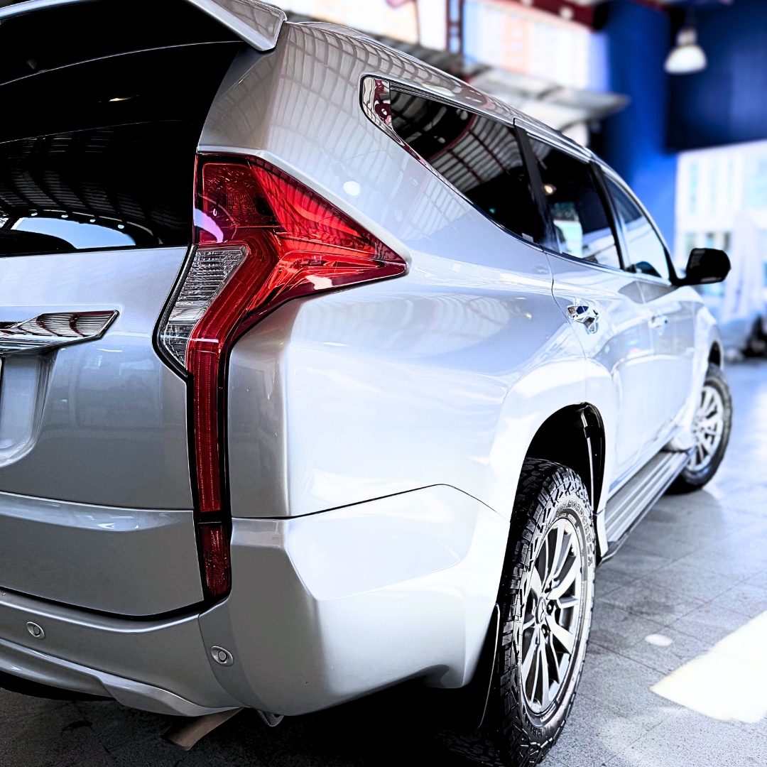 Mitsubishi Montero Sport — foto 5 de 15