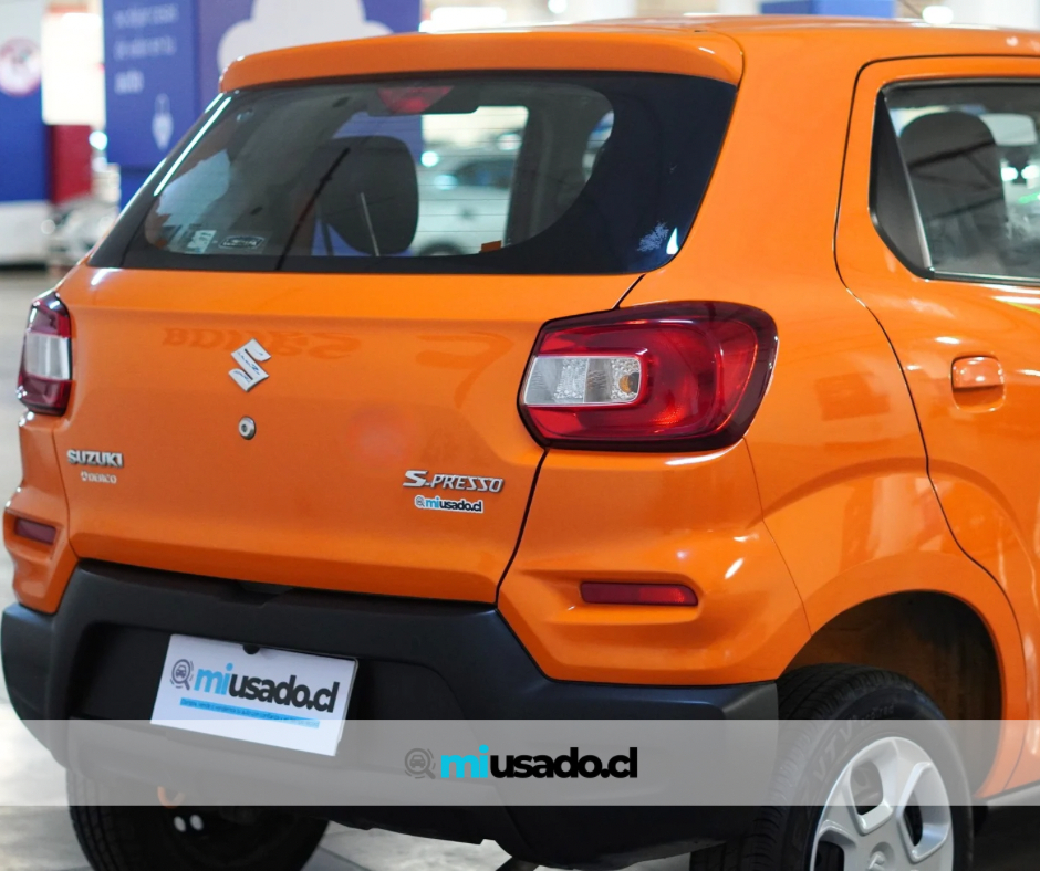 Miniatura: Suzuki S-Presso GLX 2022