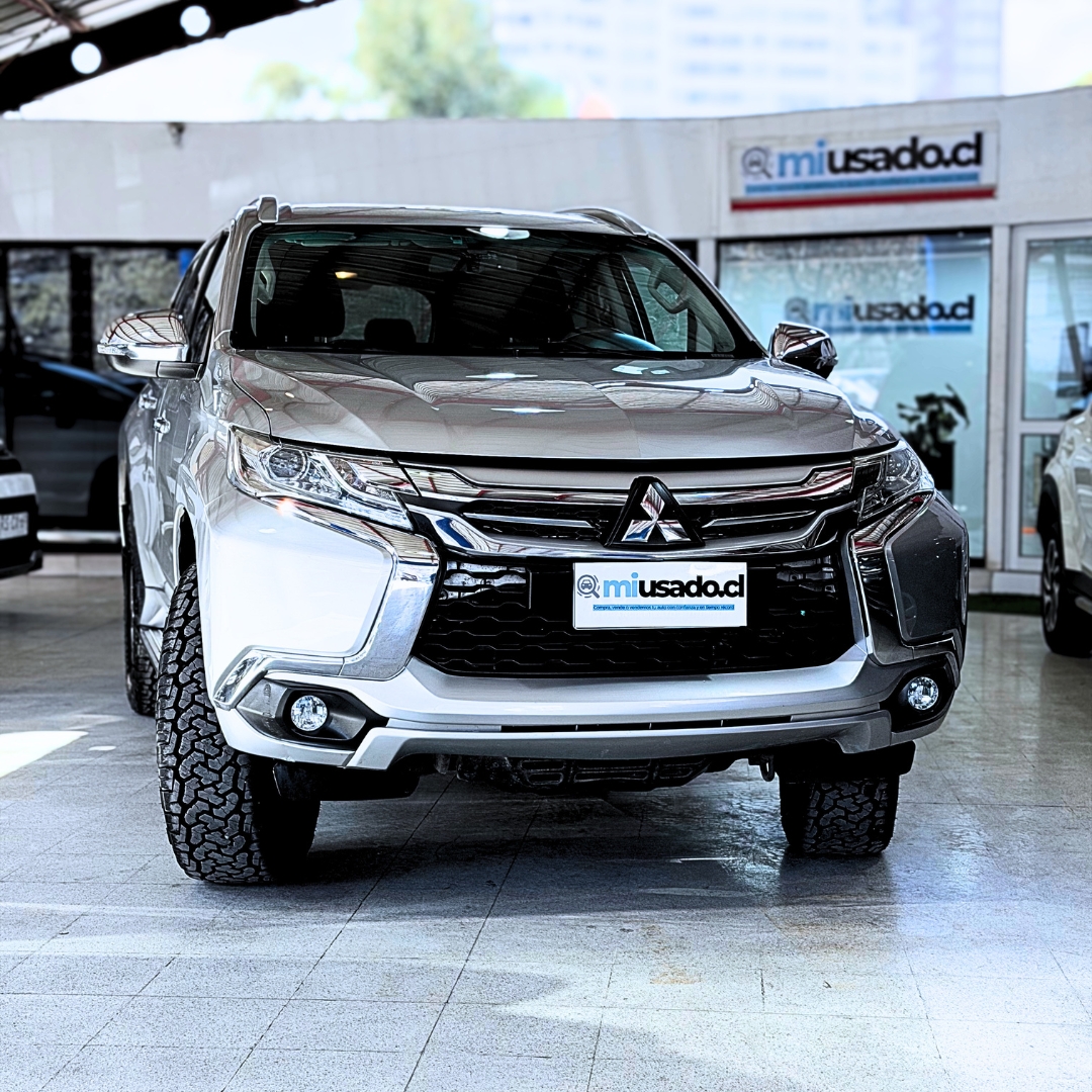 Mitsubishi Montero Sport — foto 2 de 15