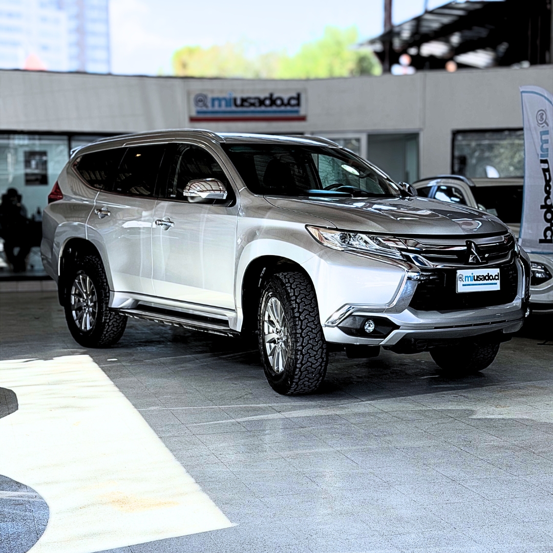 Mitsubishi Montero Sport — foto 3 de 15