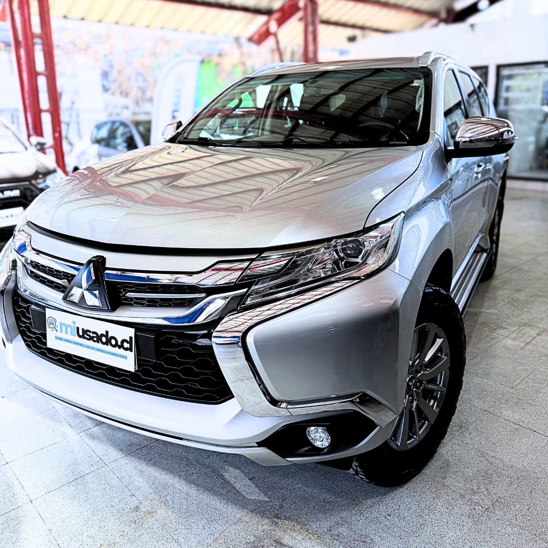 Mitsubishi Montero Sport — foto 8 de 15