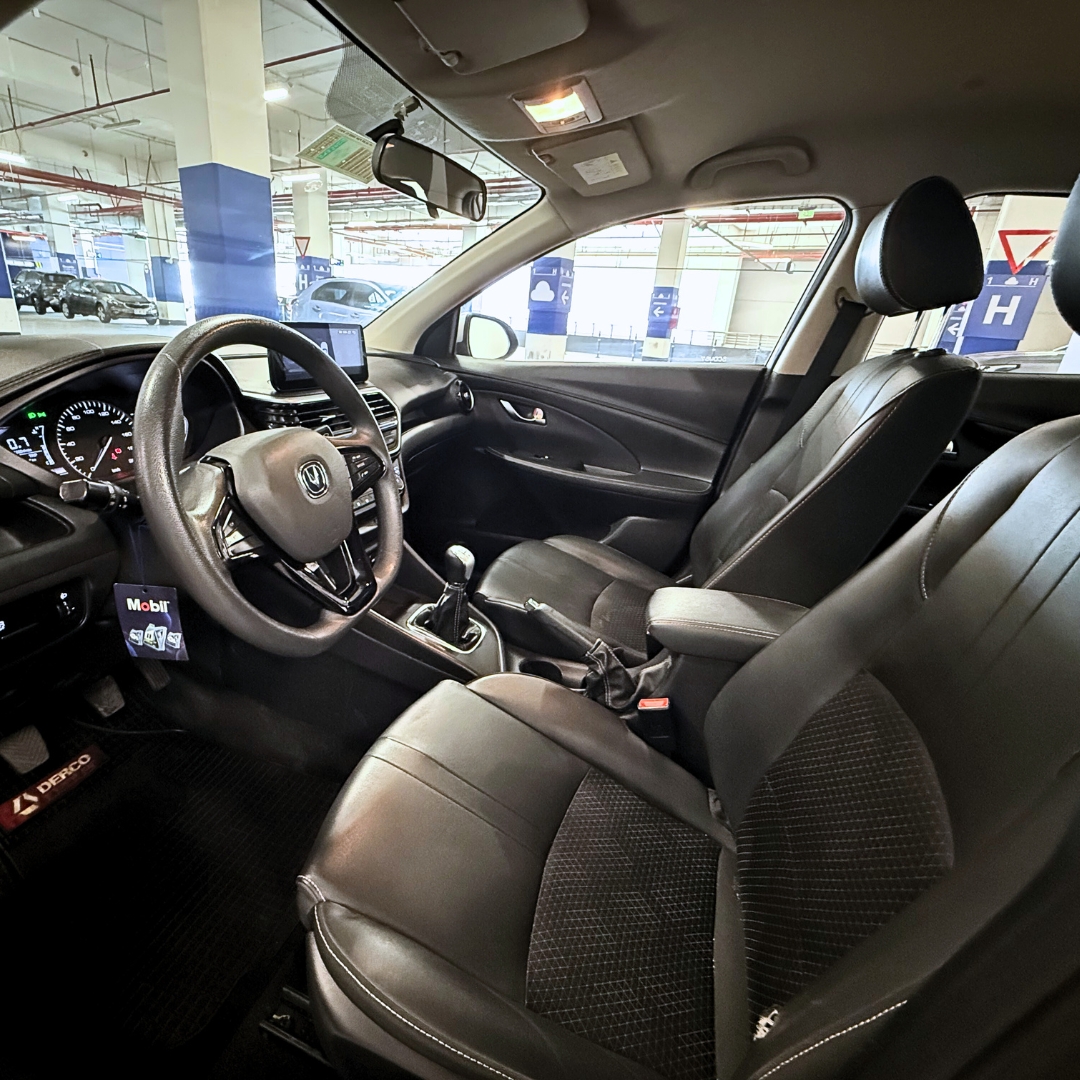 Changan Alsvin — foto 15 de 15