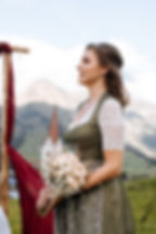 Hochzeitsdirndl grün dirndlliebe