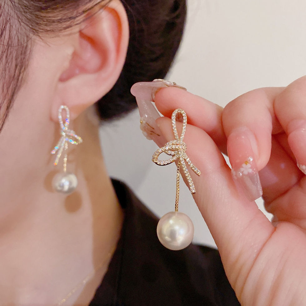 Thumbnail: 2 Women's Silver Needle Bow Studded With Diamond Pearl Earrings, Fashionable And