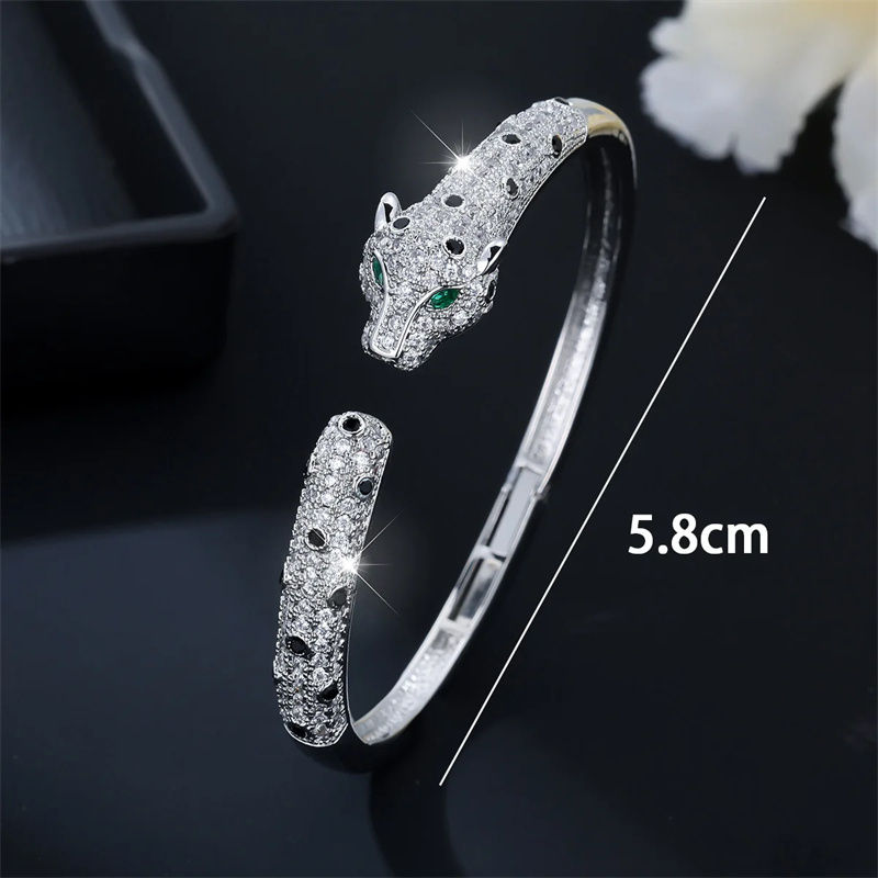 Thumbnail: Fashion Design Zinc Alloy Leopard Head Barcelet Pave Rhinestone Crystal Panther 