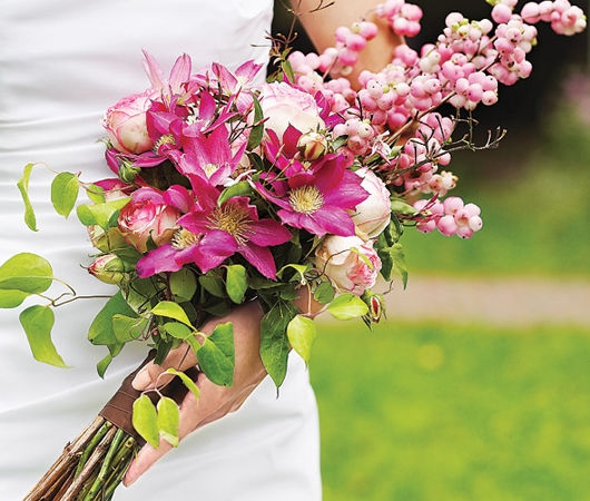 Bouquet braçada de flores campestres
