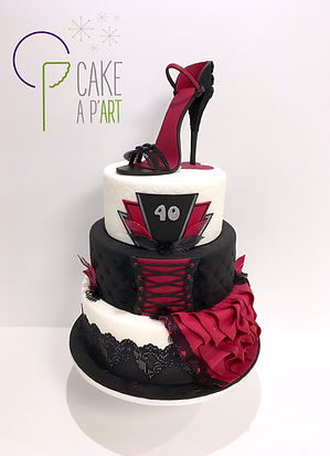Gateau anniversaire chaussure femme et cabaret