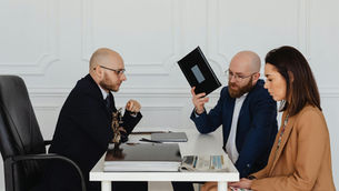 Understanding Divorce Lawyer Fees in Abu Dhabi: Key Influencing Factors
