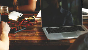 How to Find Freelance Web Developer Jobs in the UAE