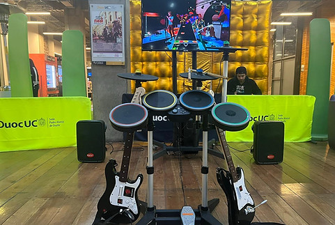 arreindo rock band.jpeg