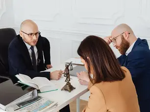 8 Ways a Lawyer App Makes Legal Services Accessible 24/7