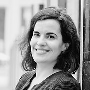 Portrait de Sabrina, collaboratrice de Base Communication