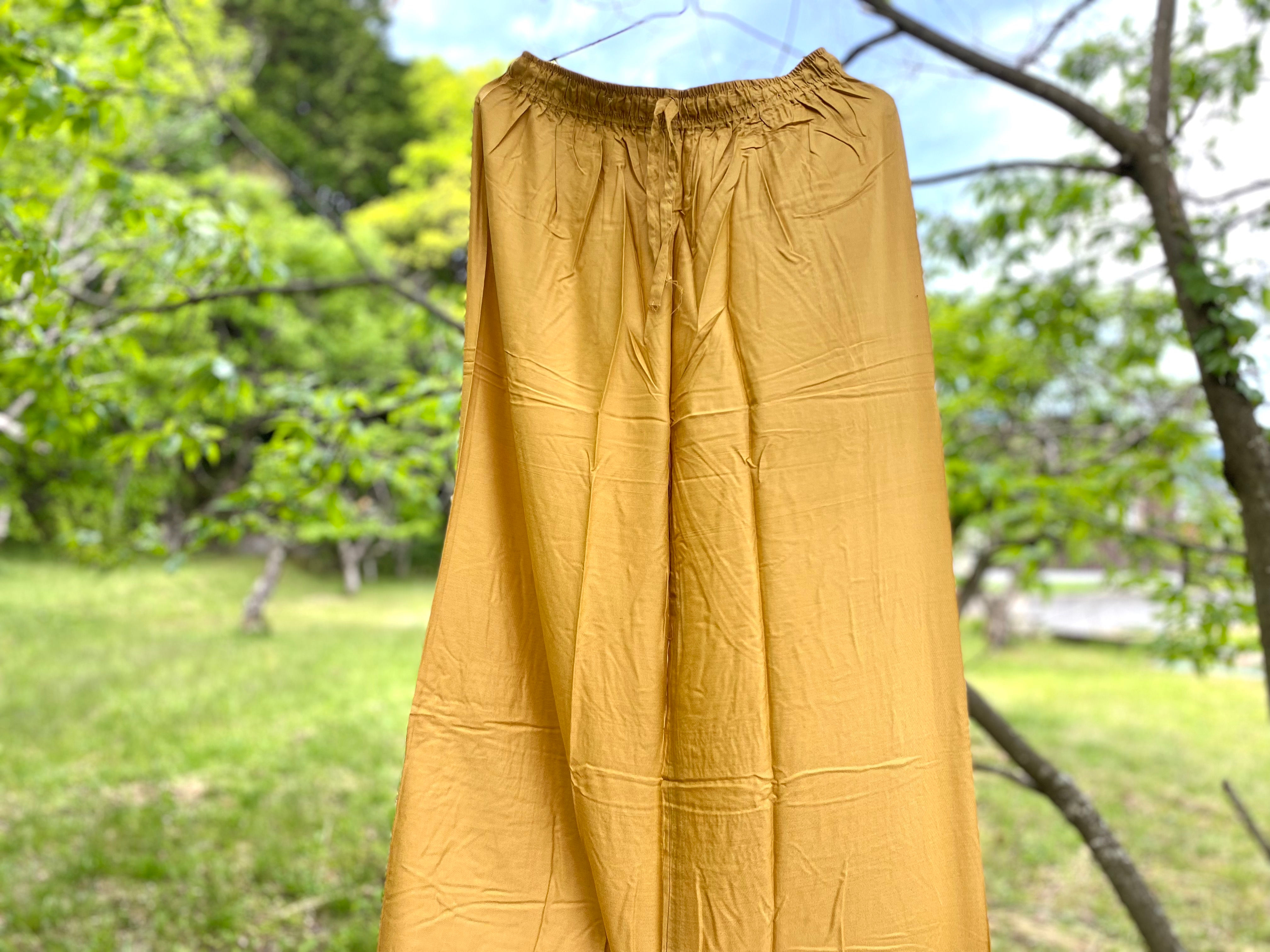ワイドパンツ　マスタード　フリーサイズ