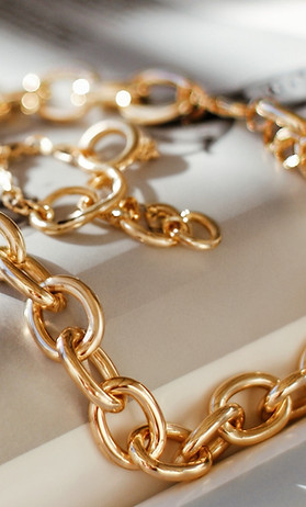 Gold Chain Bracelet_edited_edited.jpg