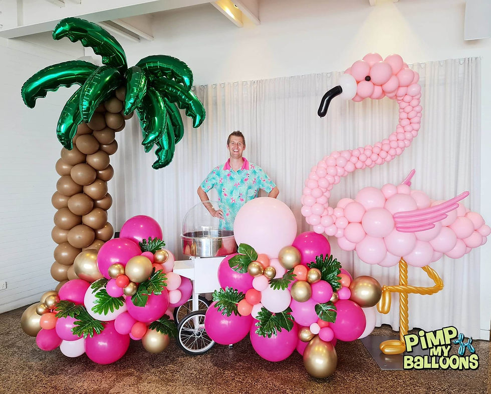 Pimp My Balloons Flamingo and Palm Tree Balloon Sculpture and Balloon Garland