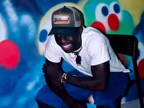 "Me ofrecieron un gramo de cocaína por una pintura": ¿es Slawn el último infante terrible del arte?